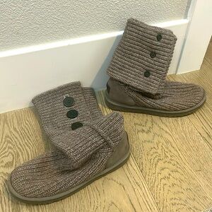 Ugh Classic Cardi Sweater Boots Excellent Condition